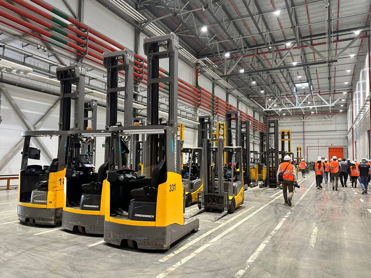 В новом логистическом центре торговой сети «Пятерочка» будет создано 1300 рабочих мест