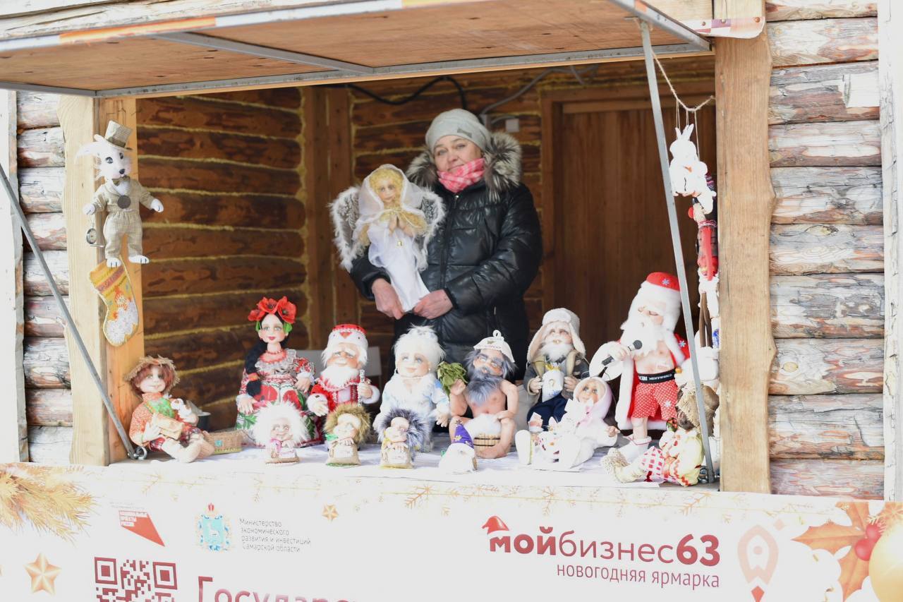 Самозанятые мастера приняли участие в празднике, приуроченном к приезду в Самару российского Деда Мороза