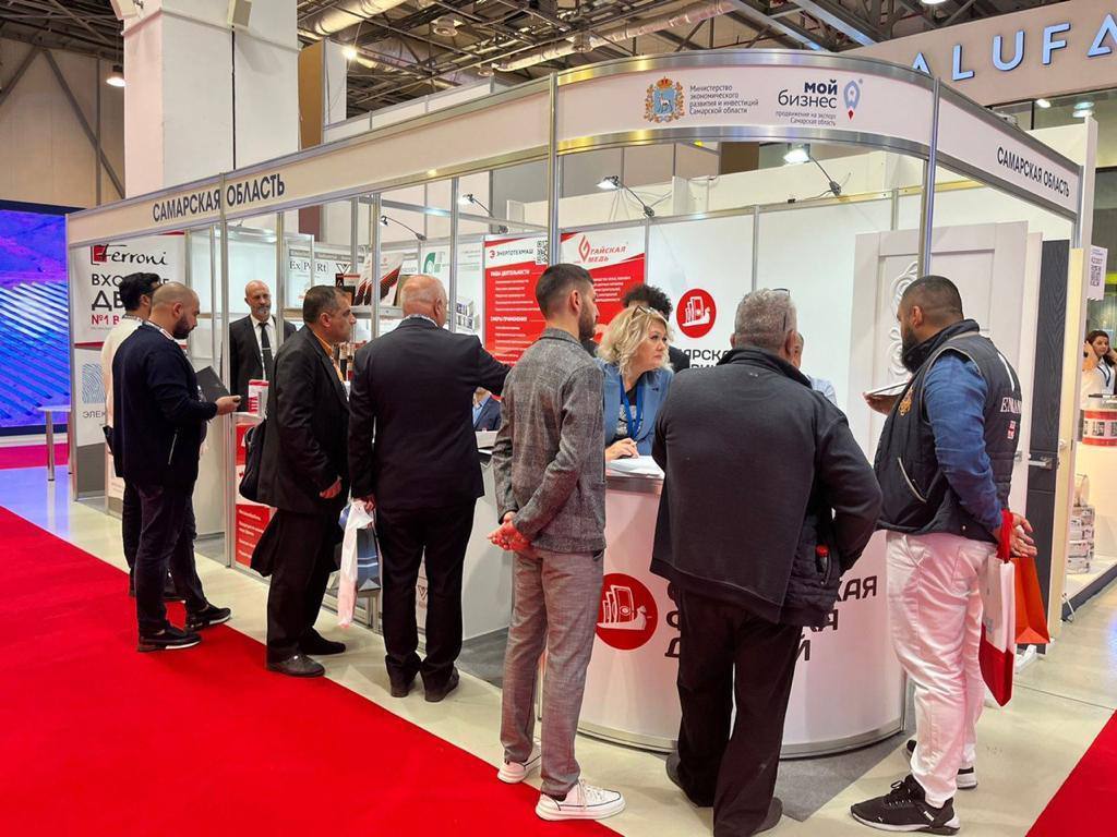 Самарские экспортеры посетили международную выставку в Азербайджане