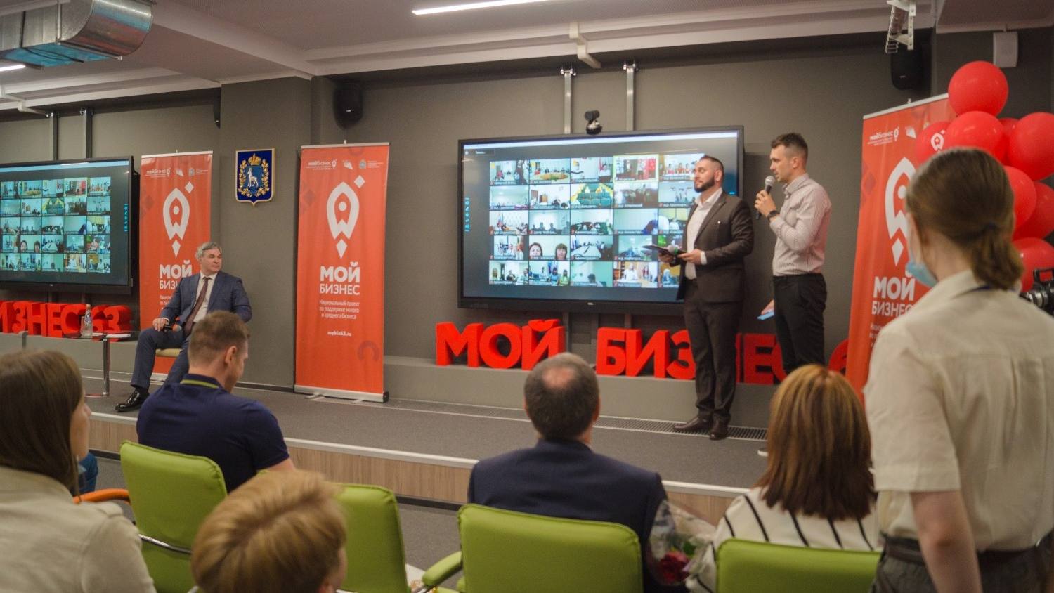 Дмитрий Богданов ответил на вопросы молодых предпринимателей