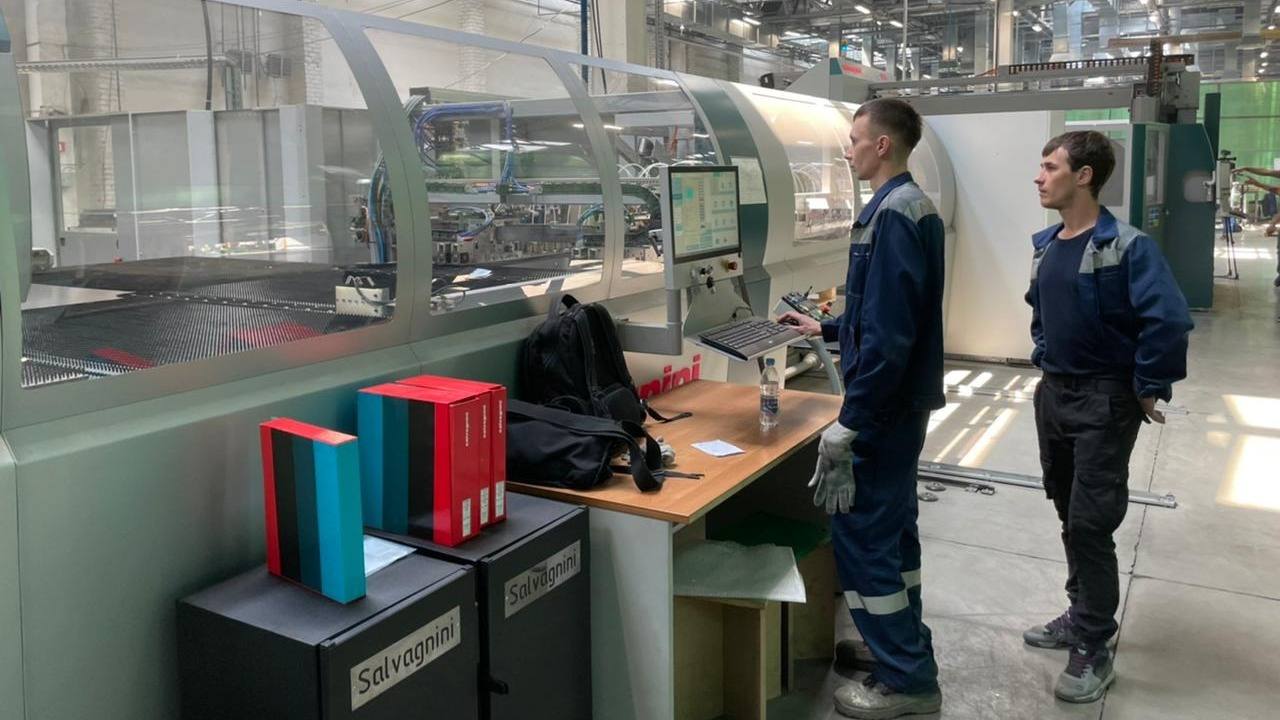 Завод по производству входных металлических дверей «Феррони-Тольятти» за лето примет на работу 900 человек